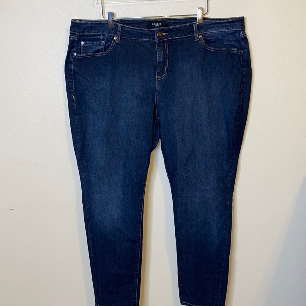 Torrid Skinny Jeans Sz 22 Small
